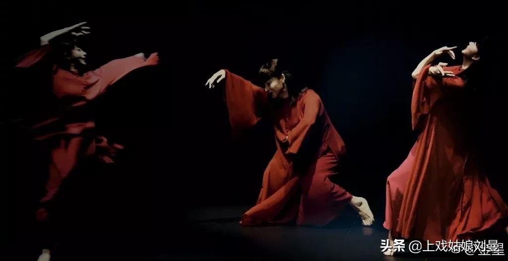 她28岁变性，父亲被嘲笑“这是你儿子还是女儿？”，一句话暖哭