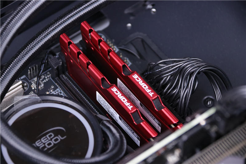 十铨ddr42400火神,十铨ddr4内存条测评