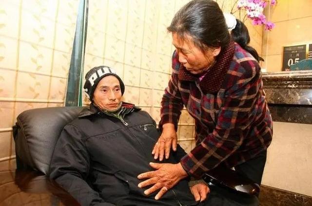 初代网红犀利哥,第一代网红鼻祖犀利哥