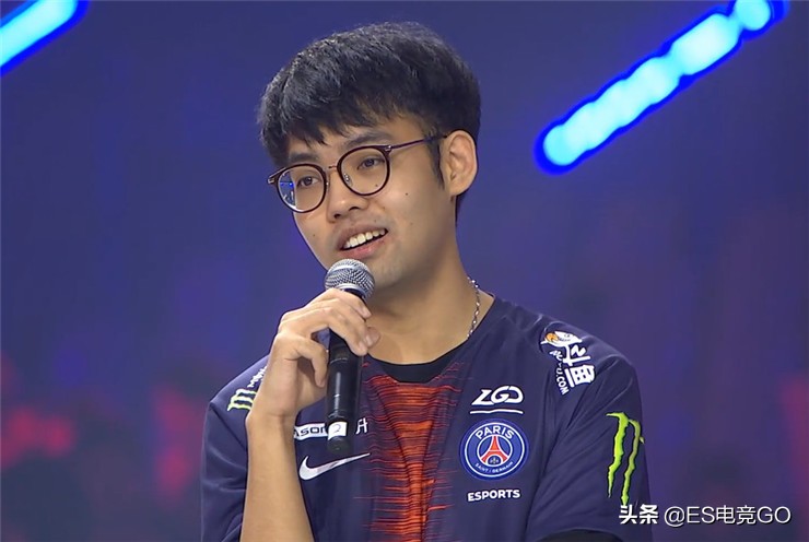 刀圈二三事：剑圣面具下长牙大胡子；小卡尔有了小冰女还会远吗