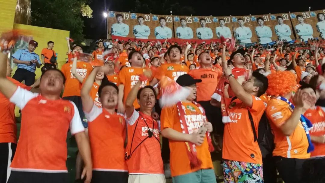 武汉卓尔0:5广州恒大,坚韧如钢铁温柔如蝶翼