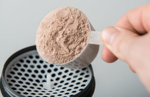 增肌新人如何吃蛋白粉减肥 (高蛋白减肥吃增肌粉还是蛋白粉)