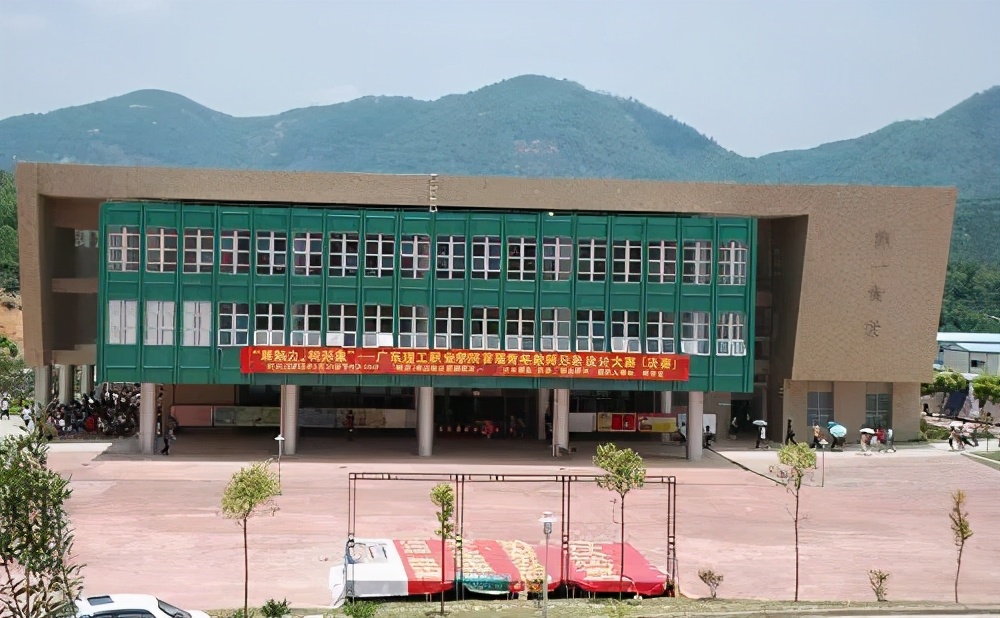 广东高职高考要看职高专业吗,高职生可以报广东理工职业学院