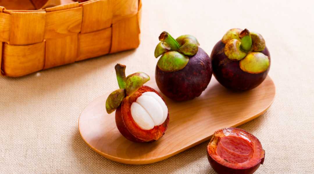 山竹清热滋养，医生提醒：食用山竹要注意4点