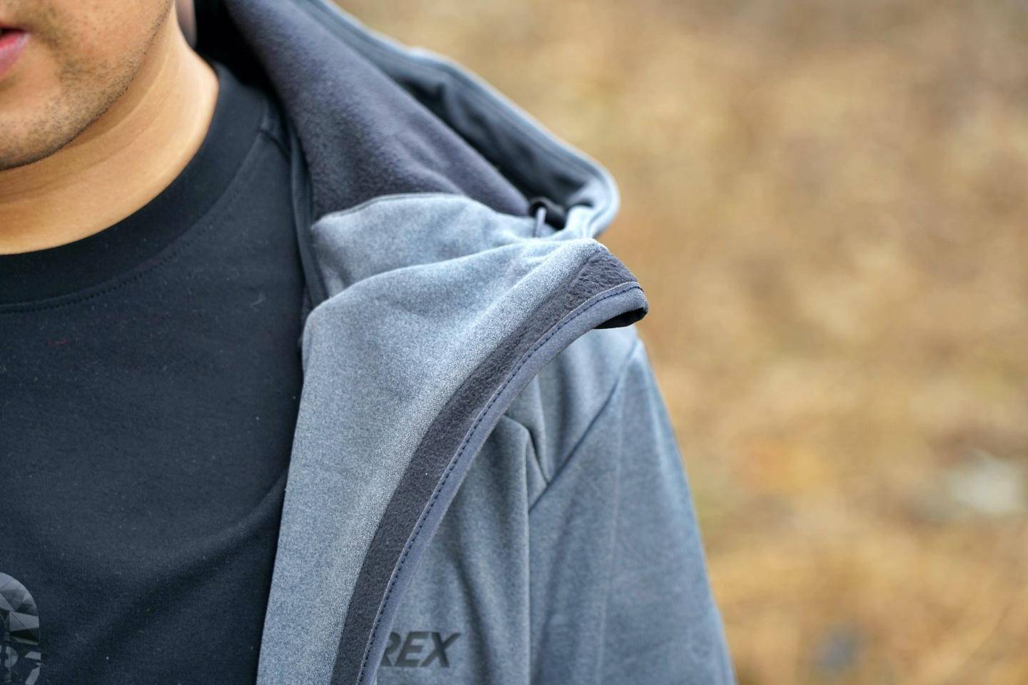 adidas连帽夹克男款白色,阿迪达斯terrex外套夹克