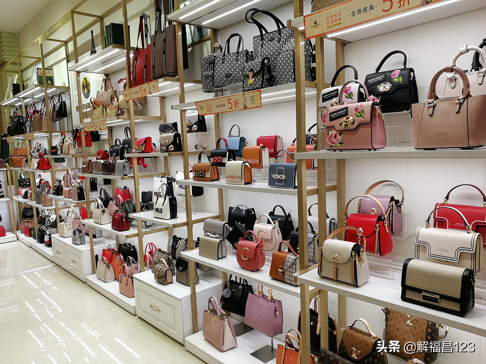 又到3·15谨防消费误区扰乱生活,聚焦3·15谨防消费陷阱