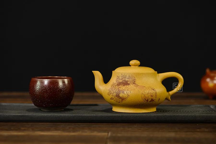 段泥壶包浆前后对比,青段泥料养出包浆