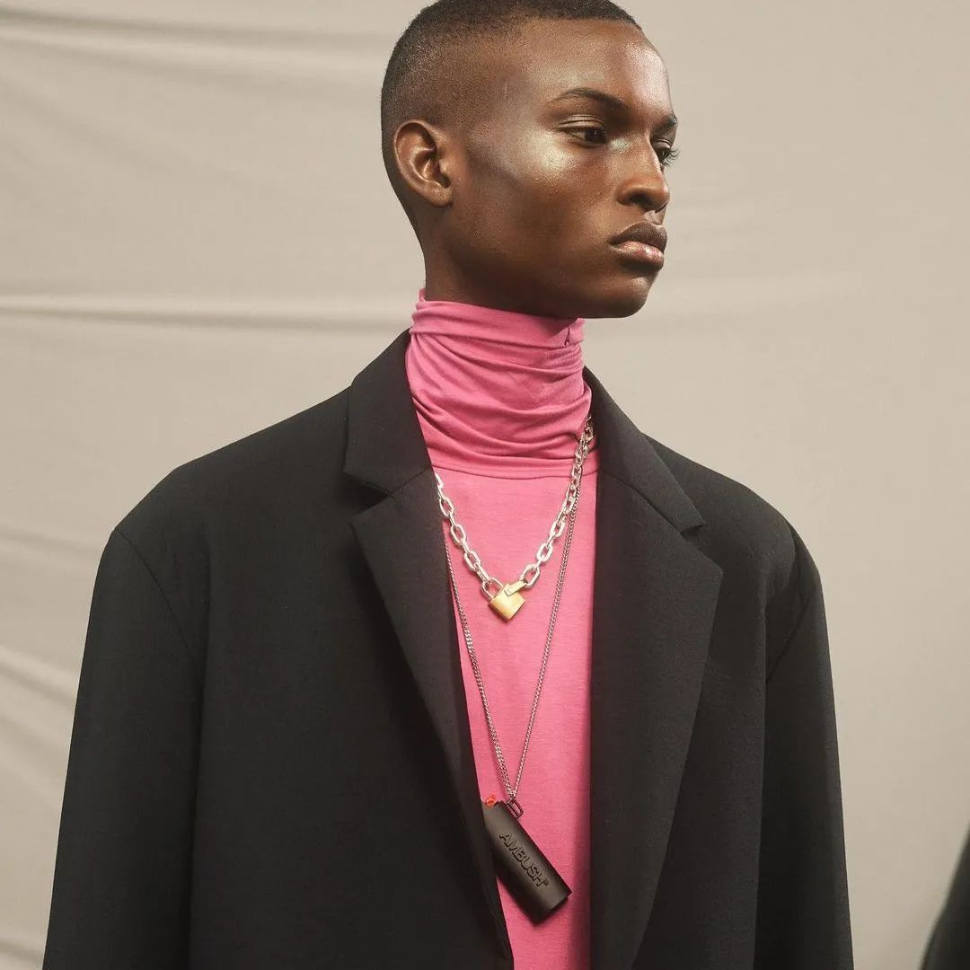 欧阳娜娜同款潮流品牌,欧阳娜娜同款联名卫衣