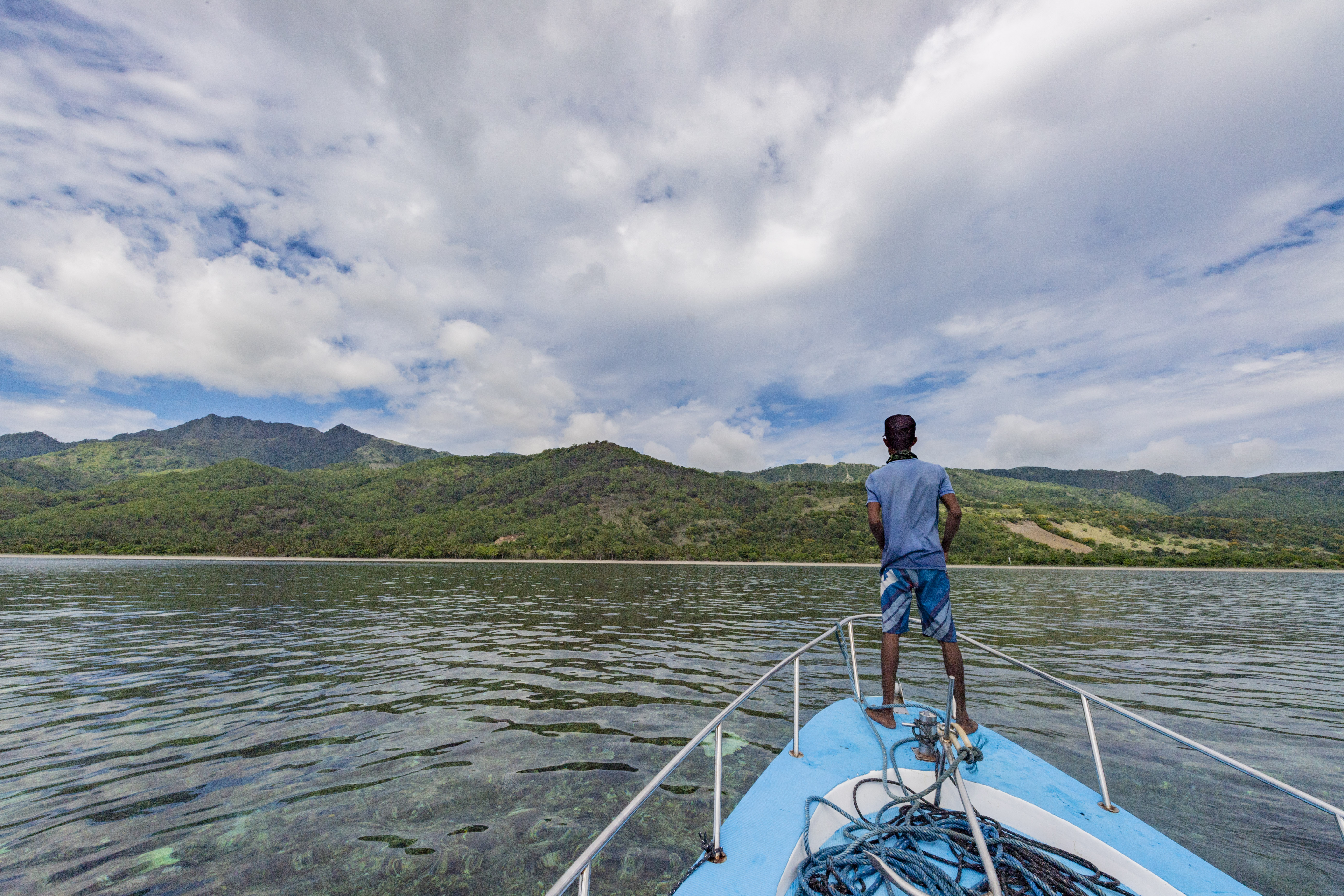 世界唯一货币上标有中文的国家，一个没有被商业开发的原生态岛国