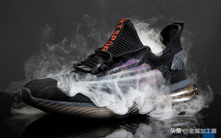 阿迪软底踩屎感运动鞋推荐,踩屎感软底运动鞋