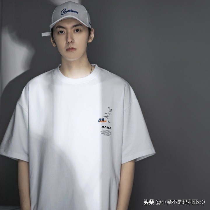 男士穿搭夏季大牌,夏季男士衣服穿搭讲解