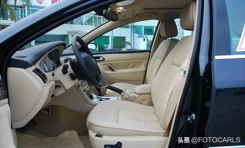 十年前的领导座驾,老款标致总统座驾