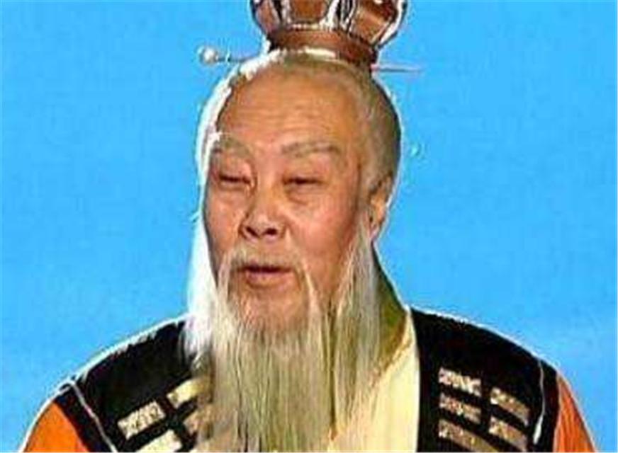 如来牺牲一只手才压住孙悟空吗,如来为何只压悟空五百年