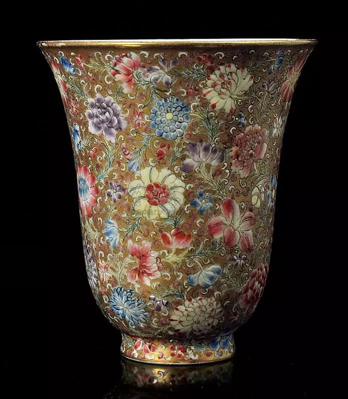 民国粉彩瓷器百花不落地瓶,乾隆粉彩百花不落地瓷器