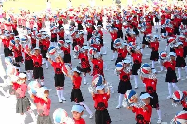 幼儿园秋季运动会的建议,秋季运动会幼儿园游戏形式