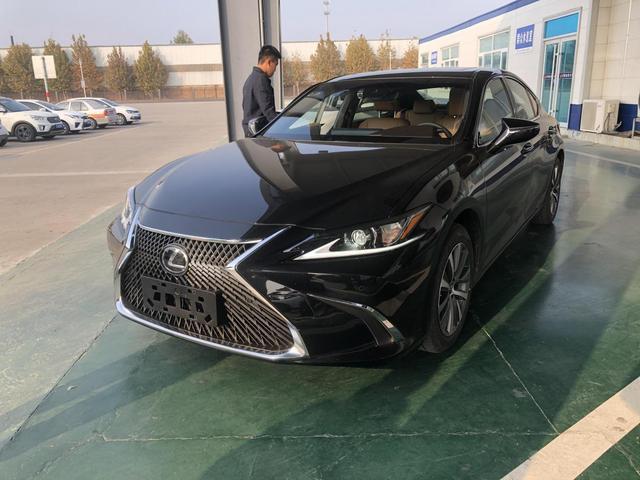 奥迪a6l和雷克萨斯es200选哪个,奥迪a6l雷克萨斯es200最新款