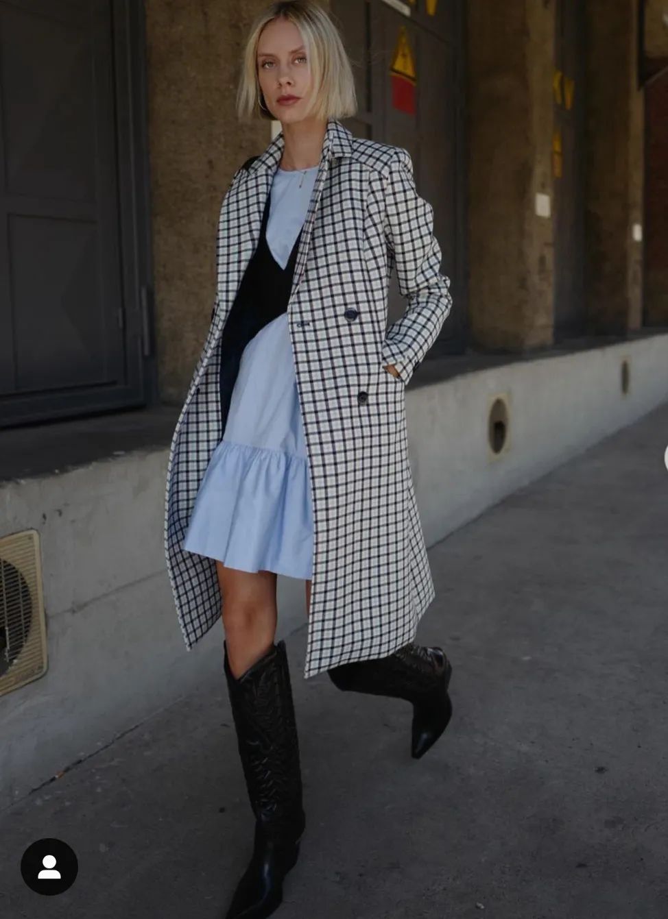 你还在买这么贵的大衣吗,买了件比较贵的大衣有些后悔