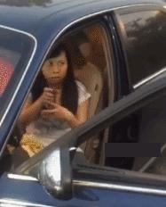 搞笑动图gif女司机,搞笑动图gif图片哪里下载