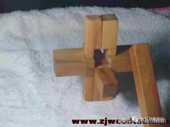 鲁班锁六柱印教程,鲁班锁四根怎么拼