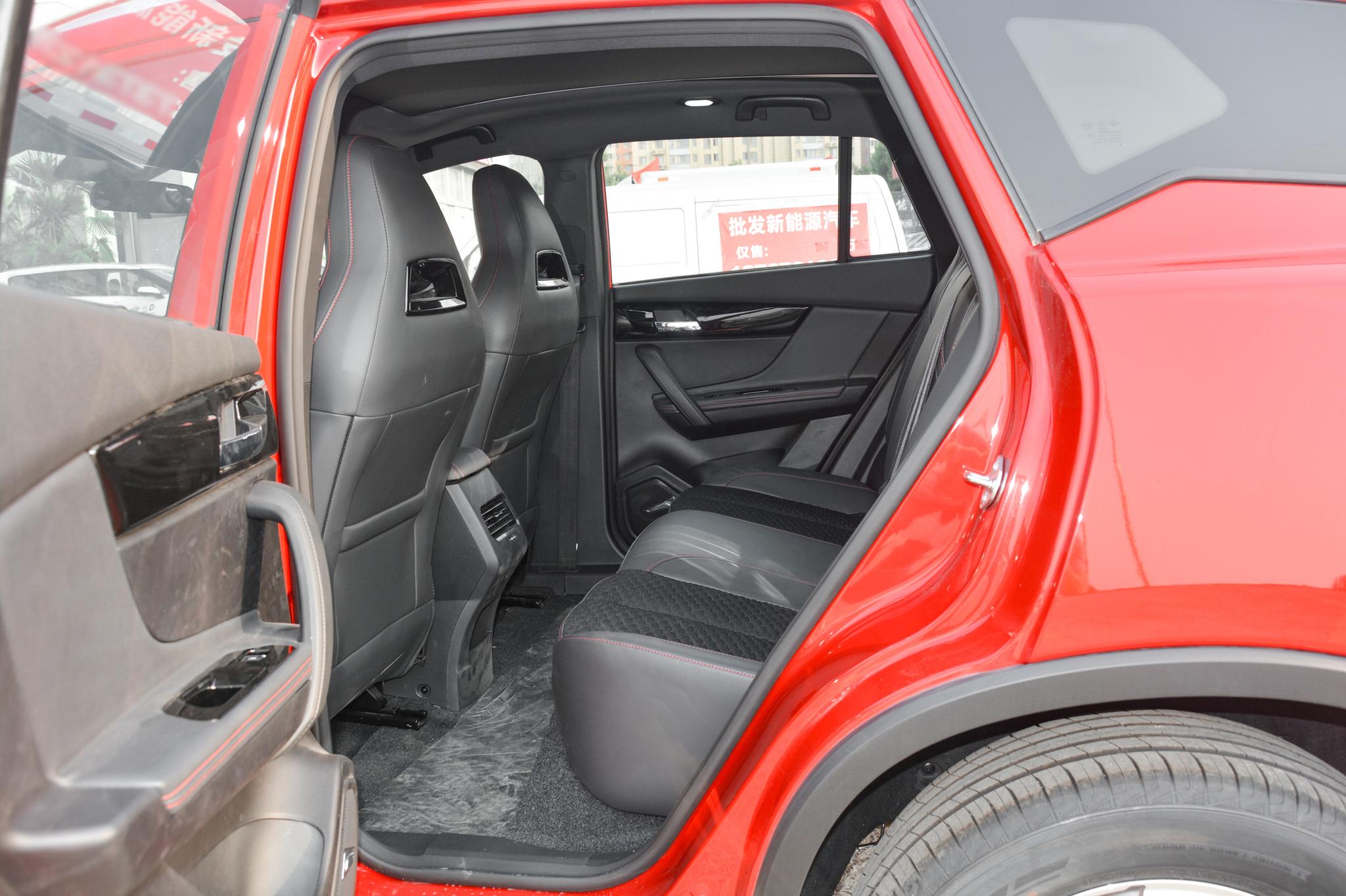 10万左右v六引擎爆发400匹马力的suv,这三款10万suv竟开出性能车的感觉