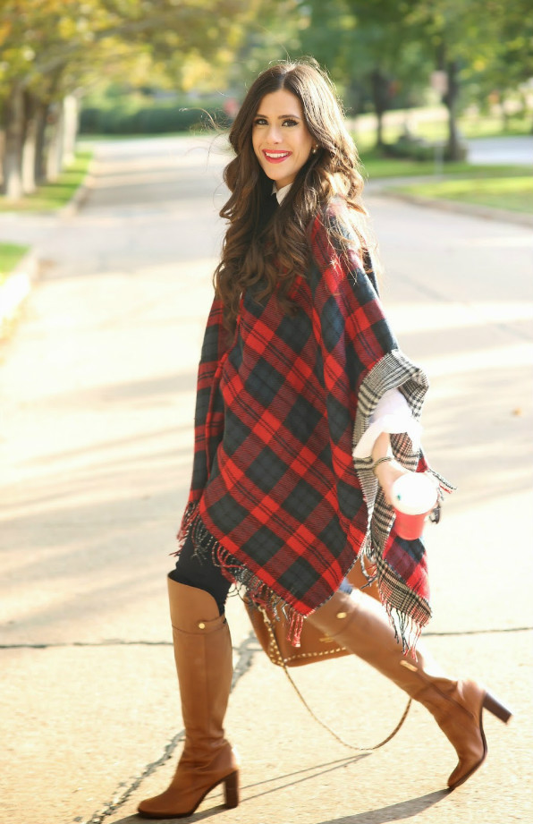 过膝靴冬天怎么搭配,过膝靴搭配什么颜色袜子