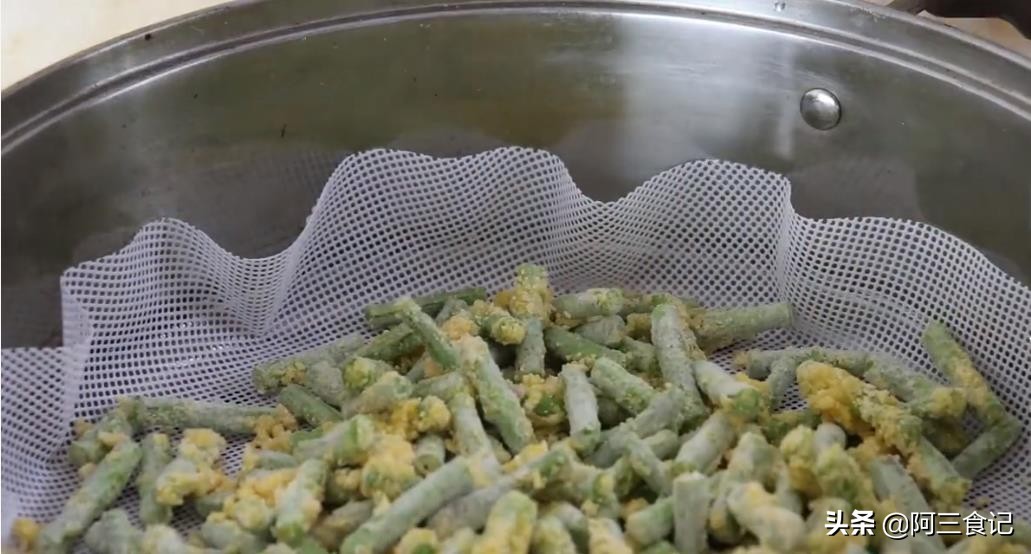 减脂晚餐豇豆木耳鸡蛋的家常做法,豇豆炒鸡蛋怎么炒才好吃