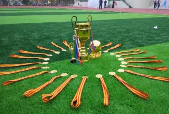 点赞90后00后,点赞90后