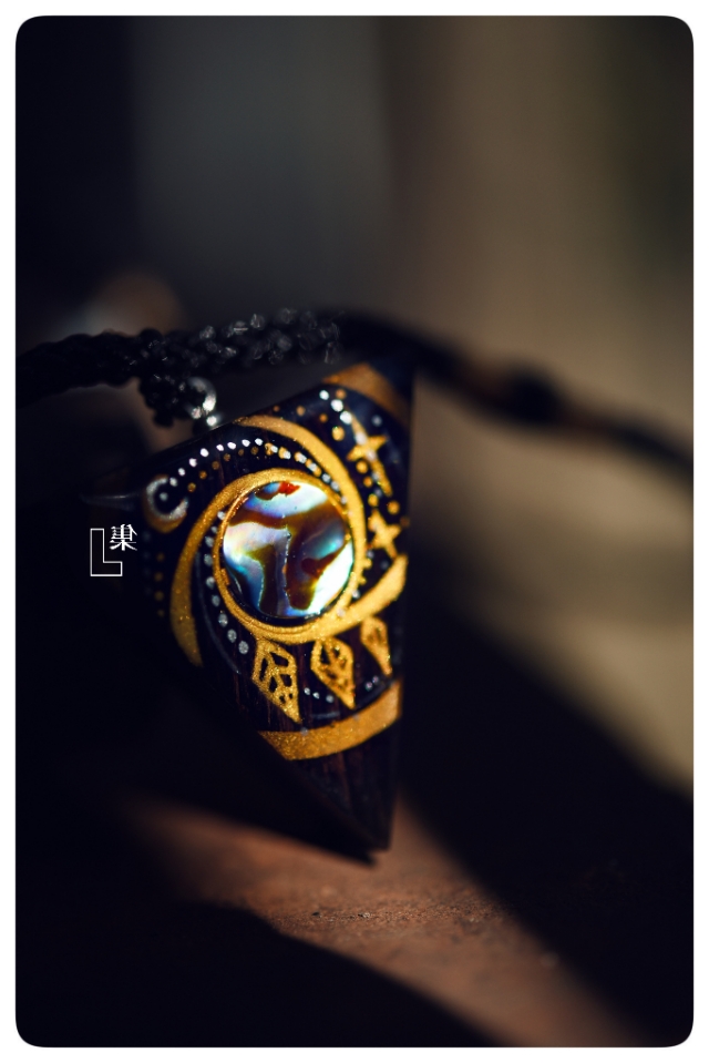 手工制作木质月牙吊坠,手工菱形吊坠的制作方法