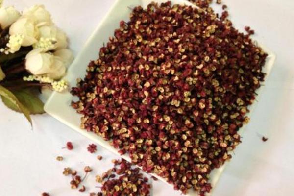 种植胡椒和花椒哪个赚钱些,自己种植花椒能赚钱吗