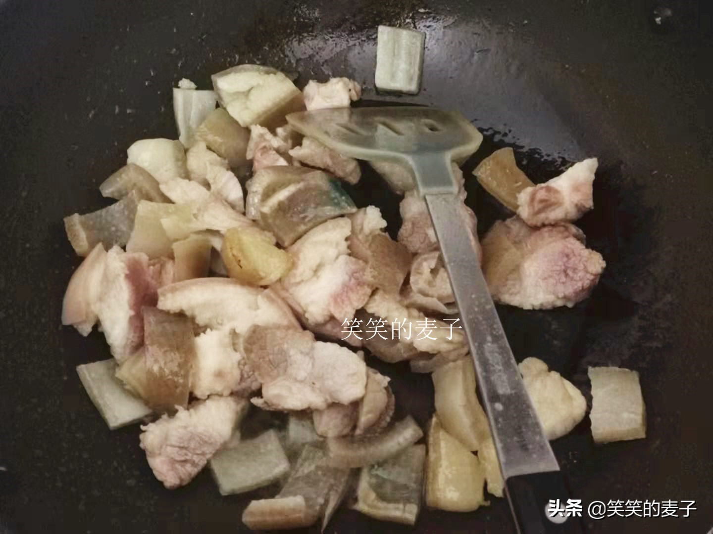 毛竹笋干怎么泡发最快最好吃,自己做笋干泡多少时间可以烧肉