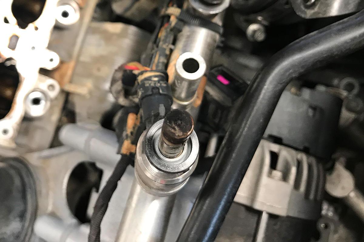 奥迪a4l开了12公里值得入手吗,燃油宝要加几瓶才有效