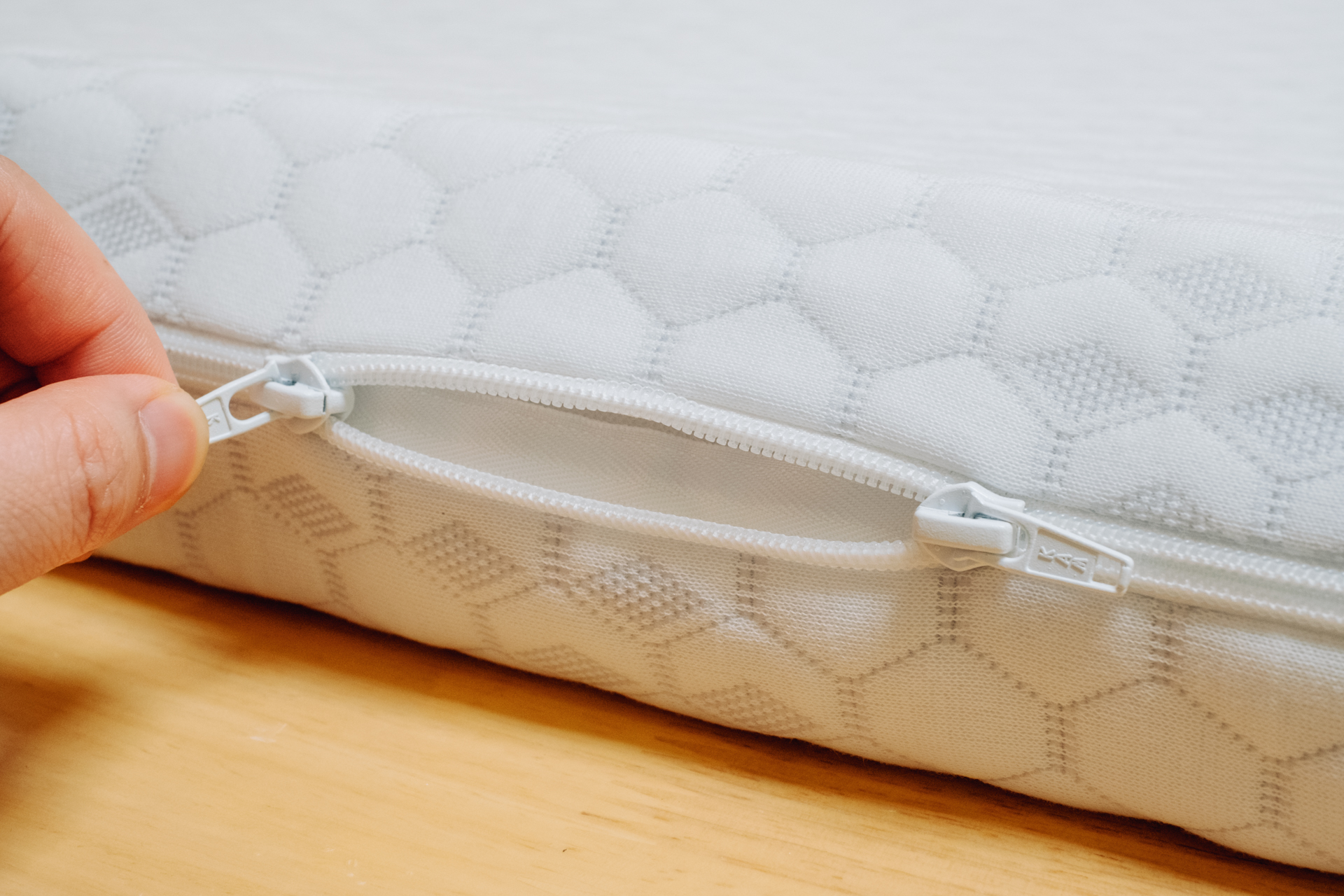 正宗乳胶床垫特点是什么,大品牌乳胶床垫是真的吗