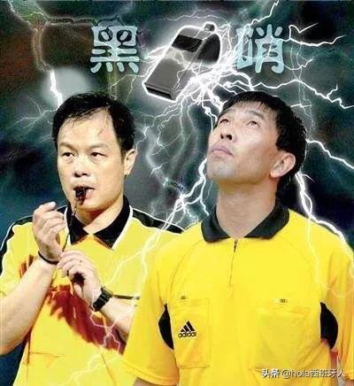 在足球场上怎样解决小便,足球场上的事