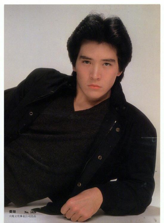 37岁的费翔,费翔62岁秀肌肉