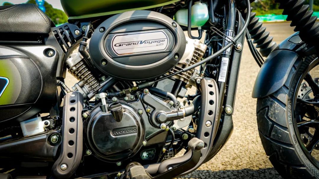 胖虎测评轻骑晓胜GV125S：唯一水冷V缸6气门21980元