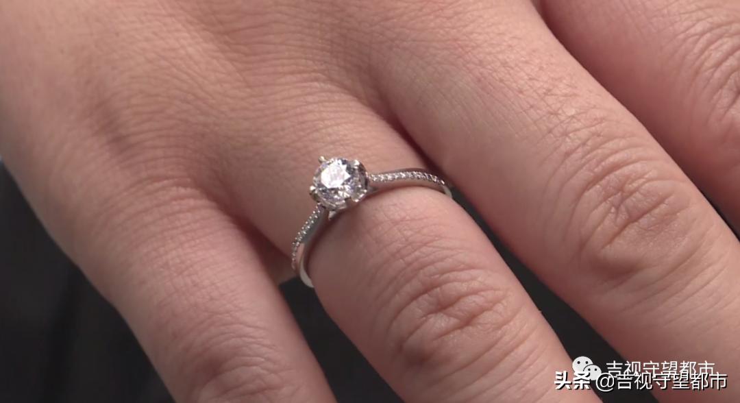 买钻戒三年后返现金,买了钻戒不到一年想卖掉