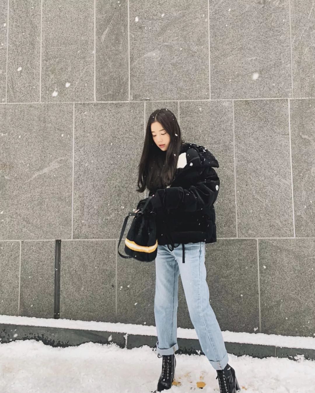 欧美时尚博主穿搭示范冬,韩系慵懒风冬季穿搭博主