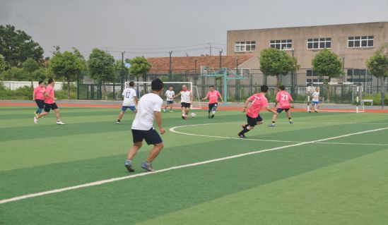 “荷”约金湖“莲”动足球