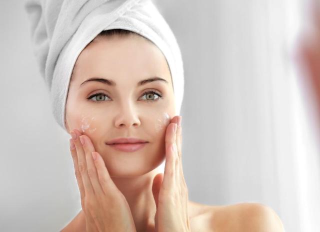 妆容时间久了会暗黄,精致妆容黄黑皮