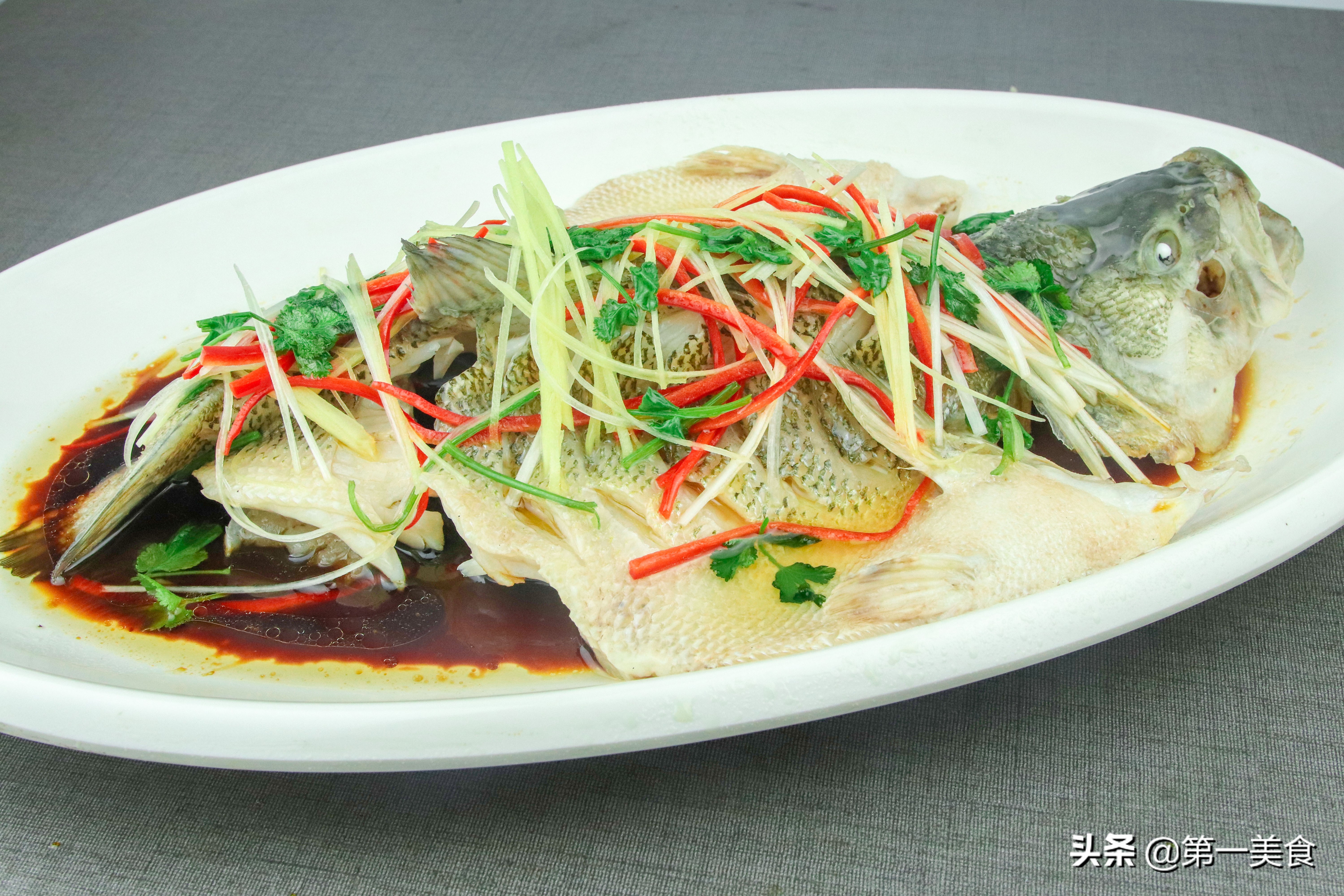 家庭清蒸鲈鱼蒸多长时间最合适,清蒸鲈鱼蒸多长时间比较好