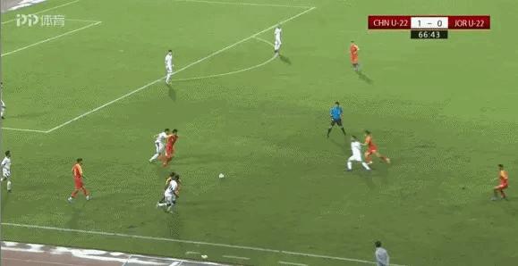 张玉宁打空门视频,张玉宁转身抽射破门