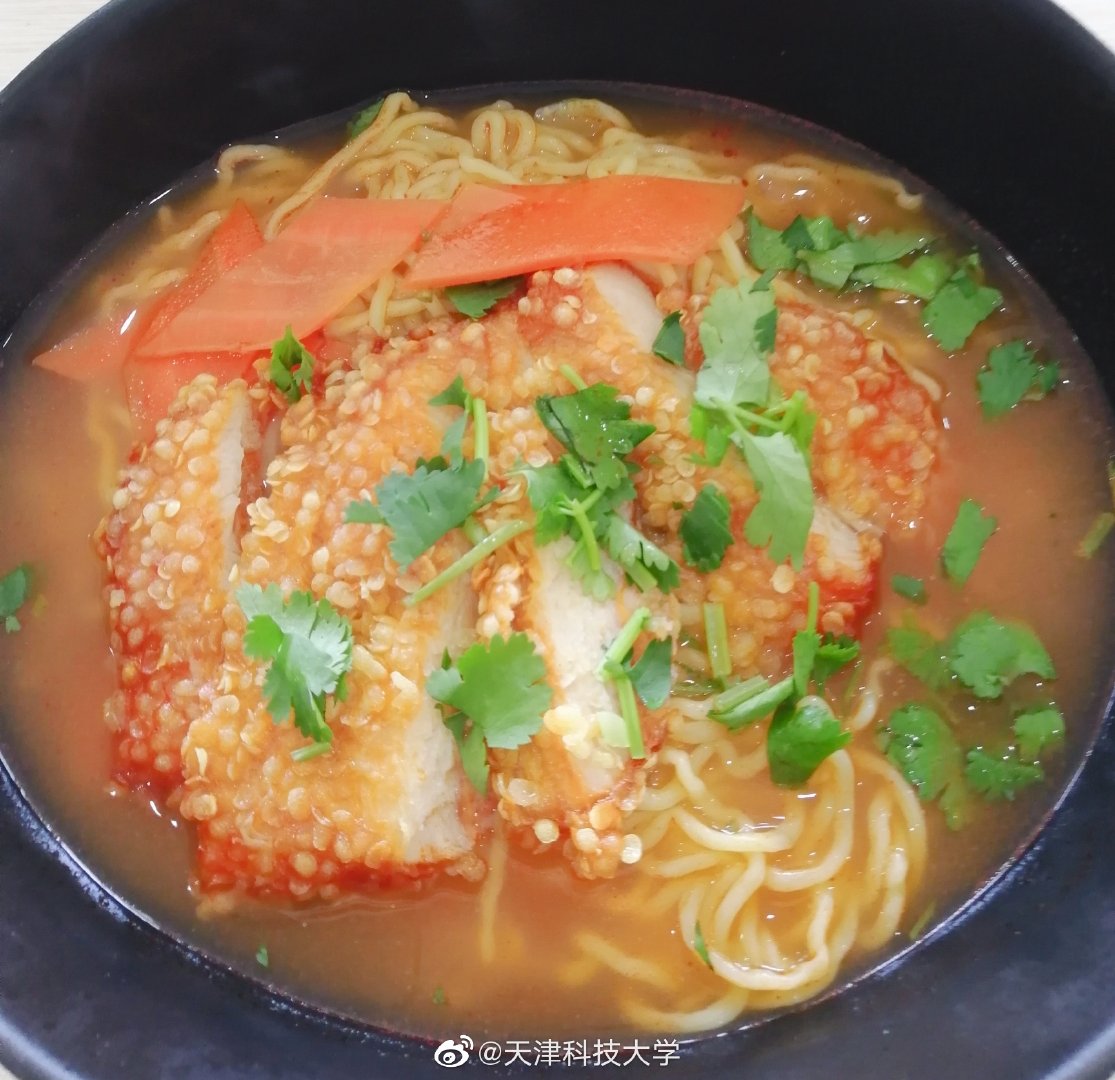 天津最馫大学食堂：晚上吃啥？给你安排的明明白白