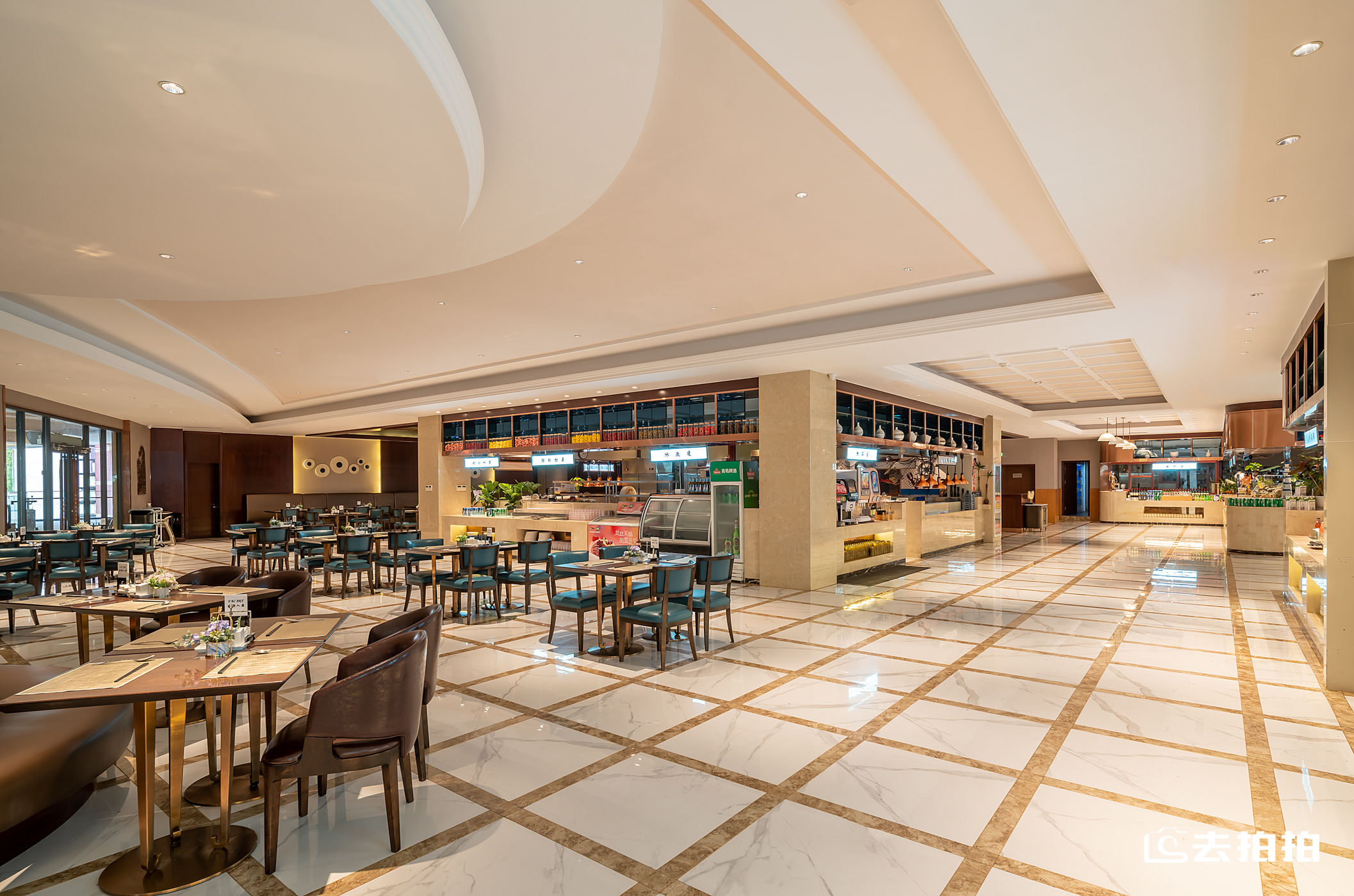 去拍拍蓝海酒店l做一片有温度的“蓝海”