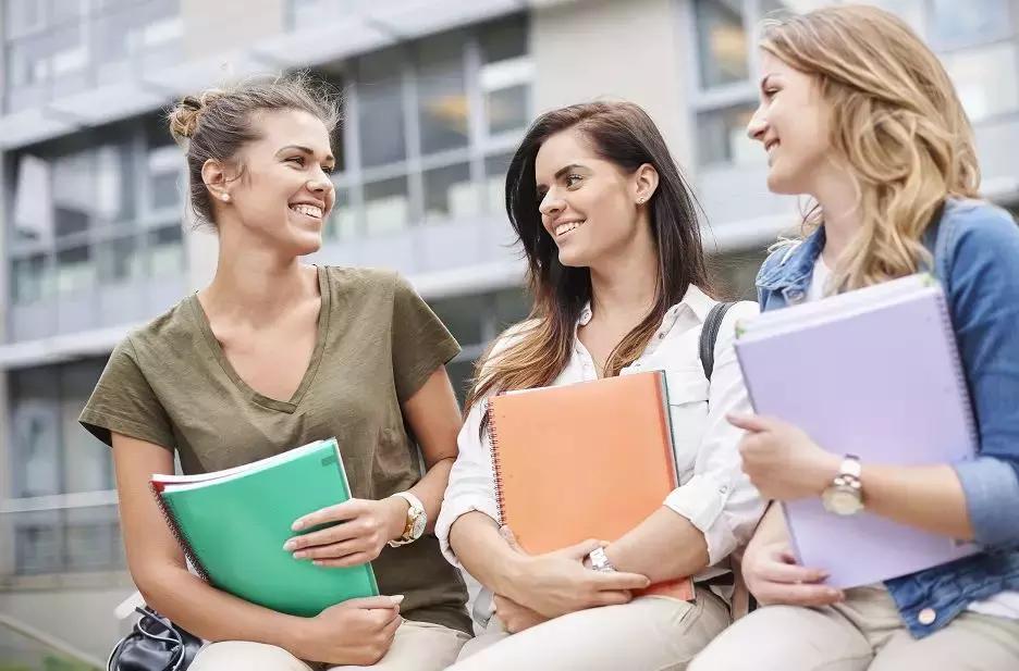 要想职场做得久少说话多做事,要想职场混得好顺口溜