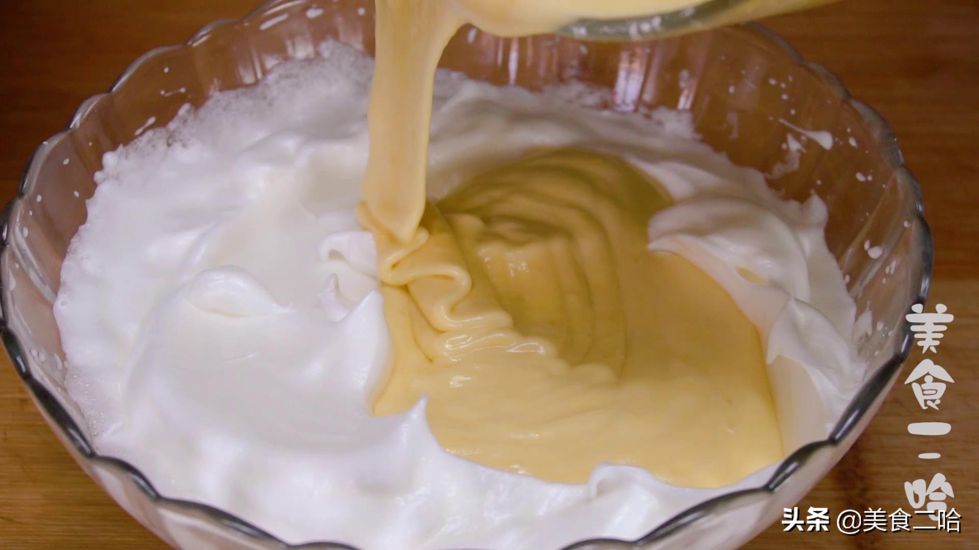 电饭煲蛋糕塌陷回缩原因,电饭煲蛋糕100%成功不回缩