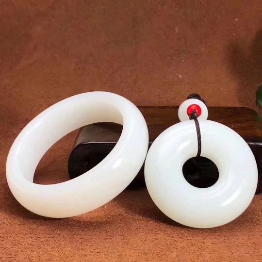 德百跨年活动,德百特卖会