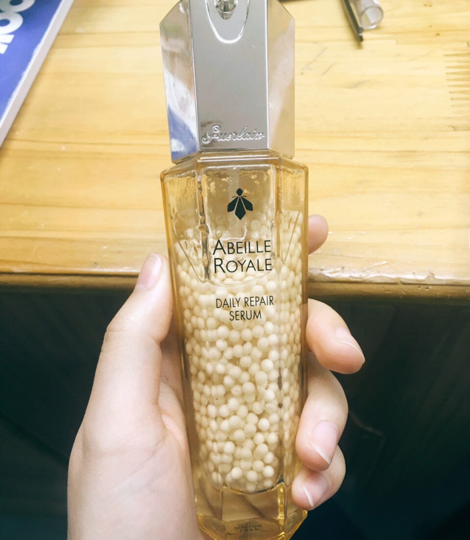 海蓝之谜精粹水对比雅诗兰黛精华,抗皱紧致护肤品排行榜雅诗兰黛