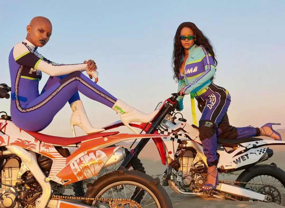 rihanna只靠副业微商赚6个亿,rihanna副业赚多少钱