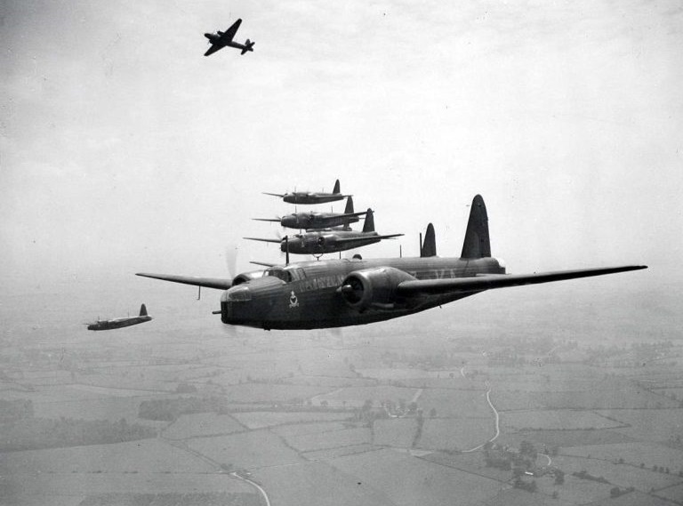 战史拾遗：追杀王牌战舰“提尔皮茨”战记，不死不休！（上）