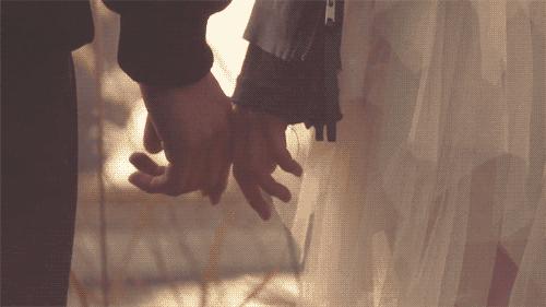 为什么会对一个人产生病态迷恋,为什么有的人会迷恋情绪价值